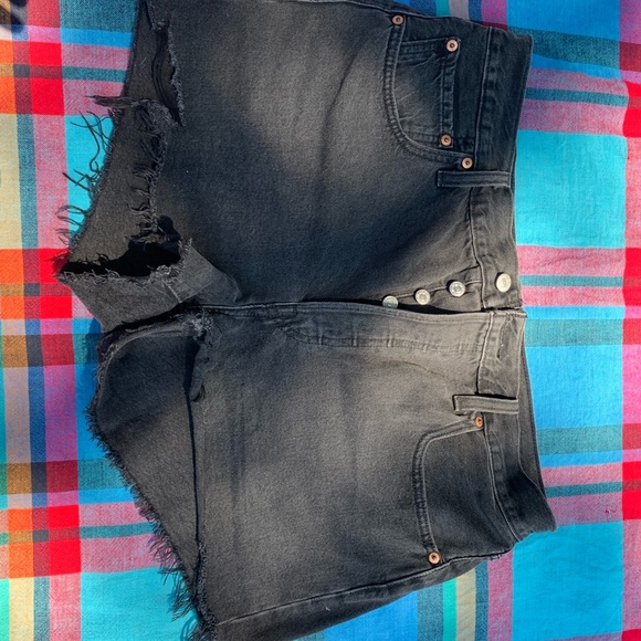 Levi's Black Jean Shorts - Picture 1 of 3